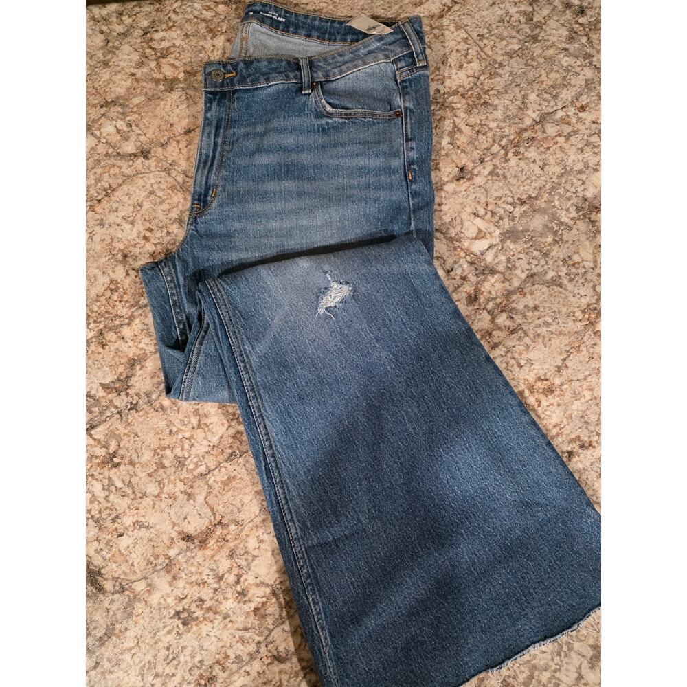 Old Navy High Rise Super Flare Medium Wash NWT Size 16